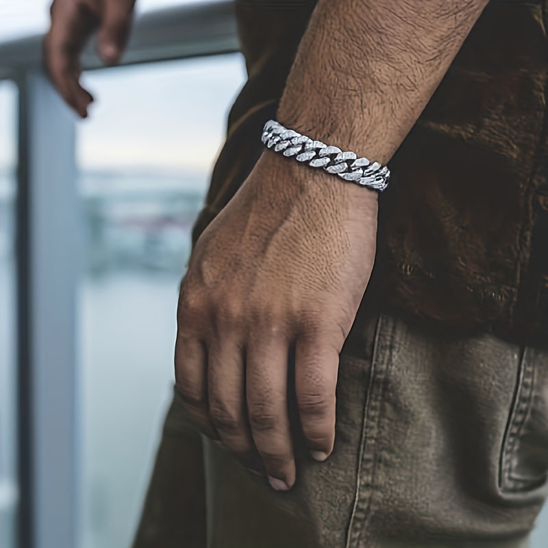 Heren Armband | Cuban Link | Volledig Bezet met Strass | Goudkleurige Zinklegering