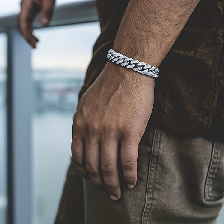 Heren Armband | Cuban Link | Volledig Bezet met Strass | Goudkleurige Zinklegering