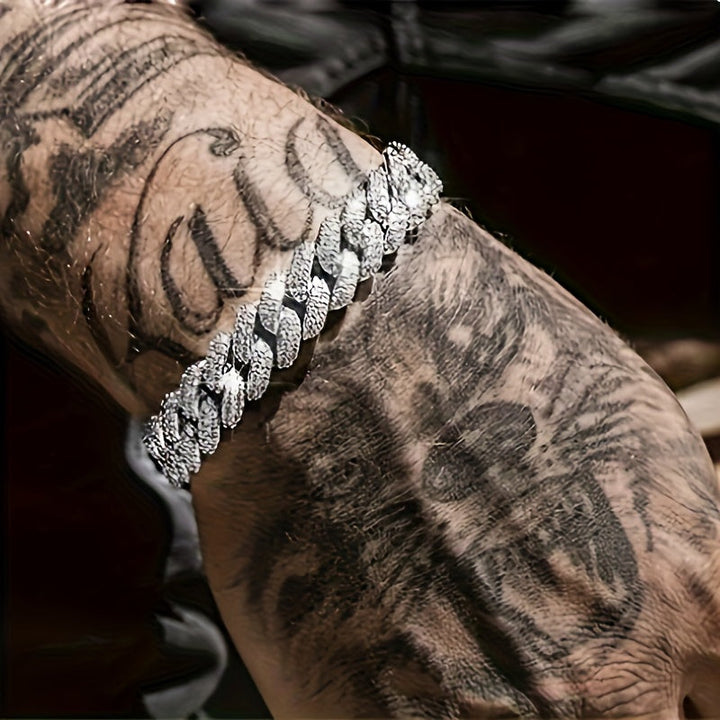 Heren Armband | Cuban Link | Volledig Bezet met Strass | Goudkleurige Zinklegering
